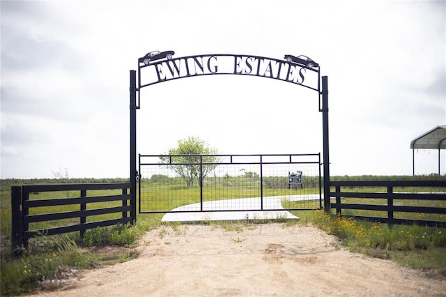 Listing photo 2 for 2757 Fairway Rd, Angleton TX 77515