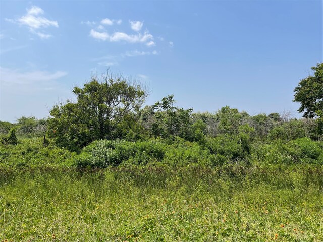 672 Hwy 87, Gilchrist, TX 77617 - photo 2