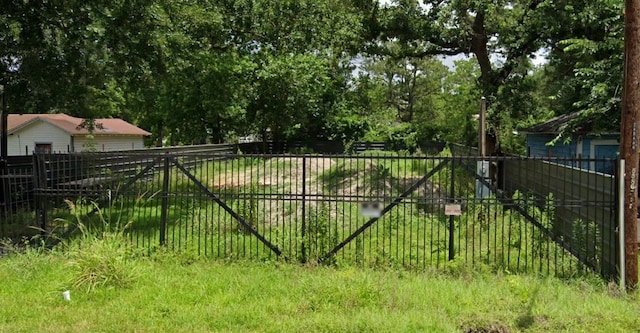 8001 Laura Koppe Rd, Houston, TX 77028 - photo 6