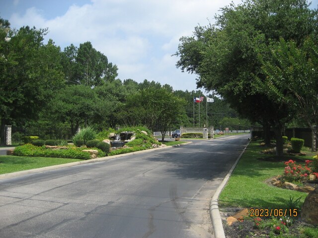 30081 Round Up Dr, Waller, TX 77484 - photo 5