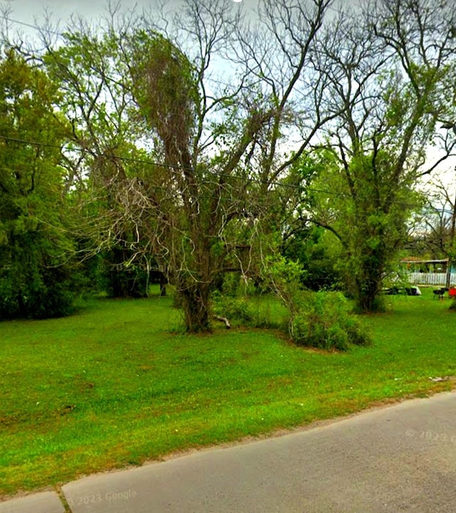 Listing photo 2 for 000 E Ahldag Ave, Wharton TX 77488