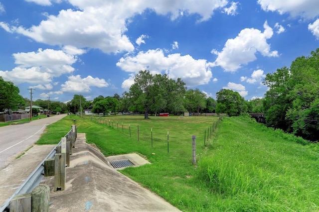 Listing photo 2 for 350 Old Galveston Rd, Alvin TX 77511