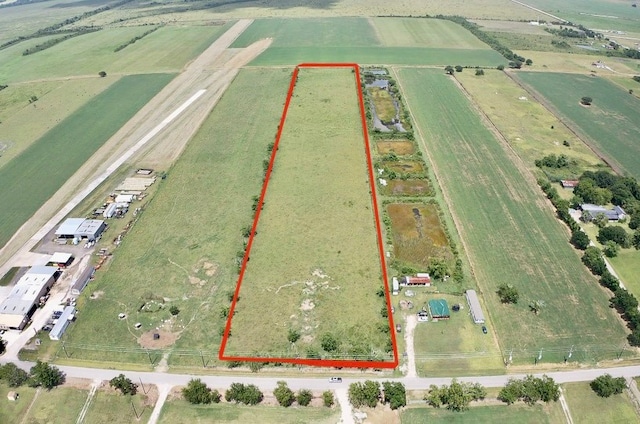 Listing photo 3 for 212 County Rd, Angleton TX 77515