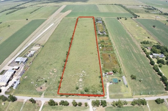 Listing photo 3 for 212 County Rd, Angleton TX 77515