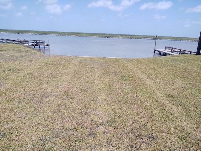 1703 Canal Dr, Sargent, TX 77414
