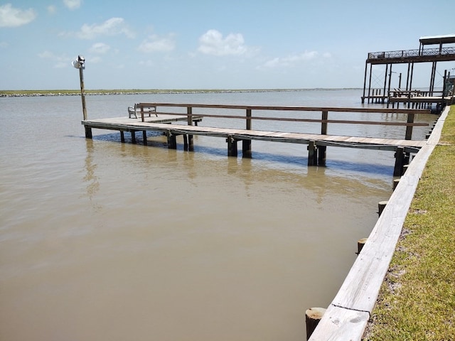 1703 Canal Dr, Sargent, TX 77414