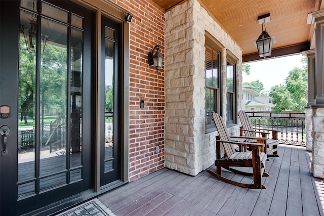 420 Heights Blvd, Houston, TX 77007 - view of wooden porch
