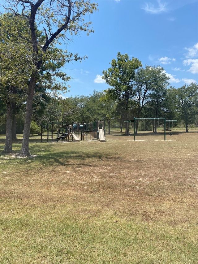 Listing photo 3 for 0 Sycamore St, Hempstead TX 77447