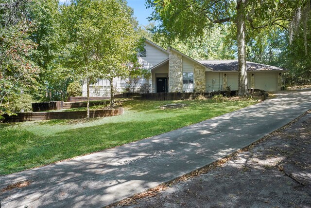 160 Lake Oaks Blvd, Coldspring, TX 77331 - photo 1