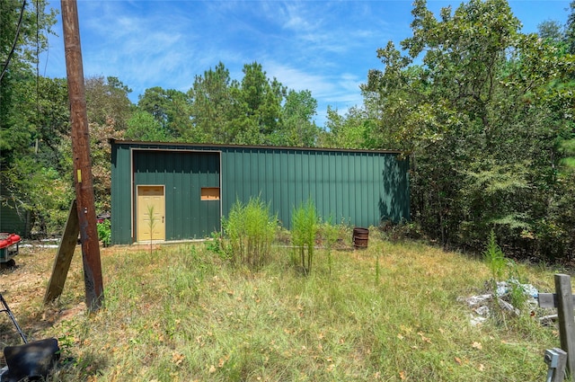 view of shed / structure