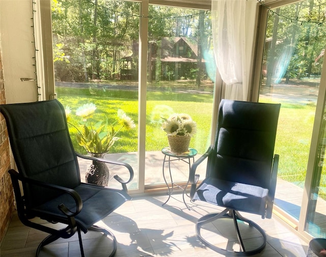 36 Corkwood Rd, Trinity, TX 75862 - view of sunroom / solarium