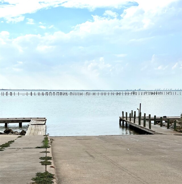 1003B 24th St, San Leon, TX 77539