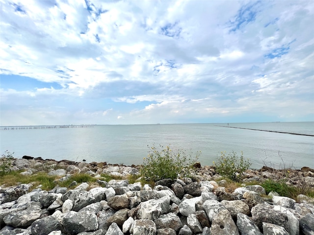 1003B 24th St, San Leon, TX 77539