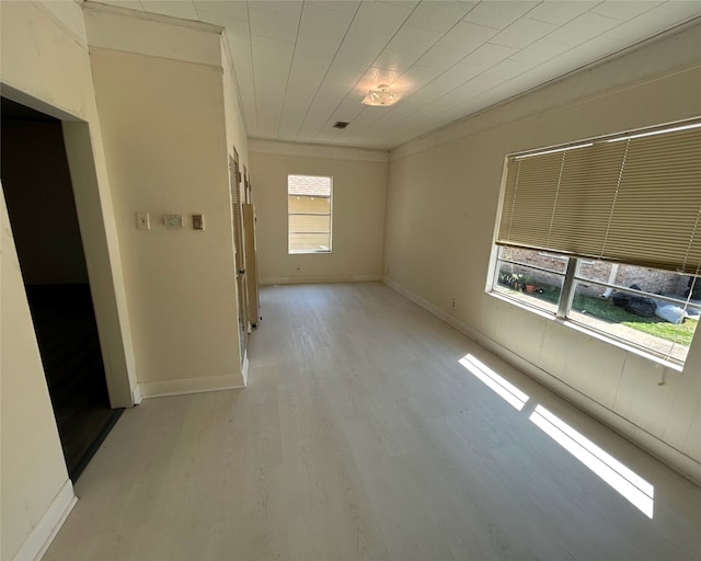 empty room featuring light hardwood / wood-style flooring