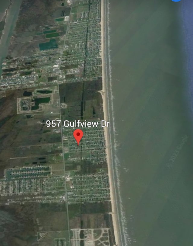 Listing photo 3 for 957 Gulfview Dr, Crystal Beach TX 77650