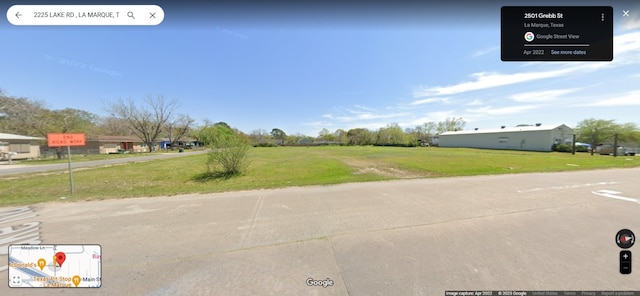 Listing photo 3 for 2225 Lake Rd, La Marque TX 77568