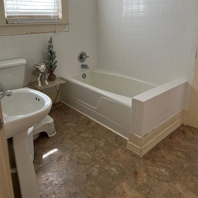 302 W French St, Cuero, TX 77954 - photo 8