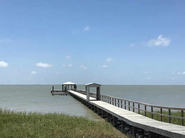 Listing photo 2 for LOT4 Bay Club Dr, Seadrift TX 77983