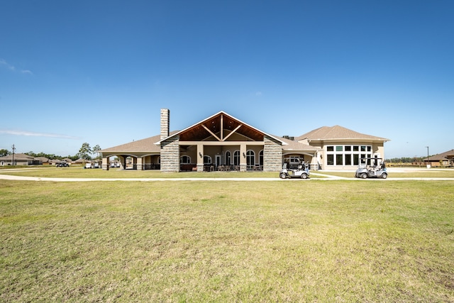 view of front of home with a front lawn