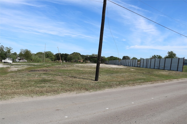 Listing photo 2 for 1829 Allen Genoa Rd, Pasadena TX 77502