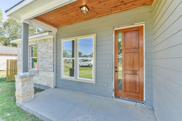 view of property entrance