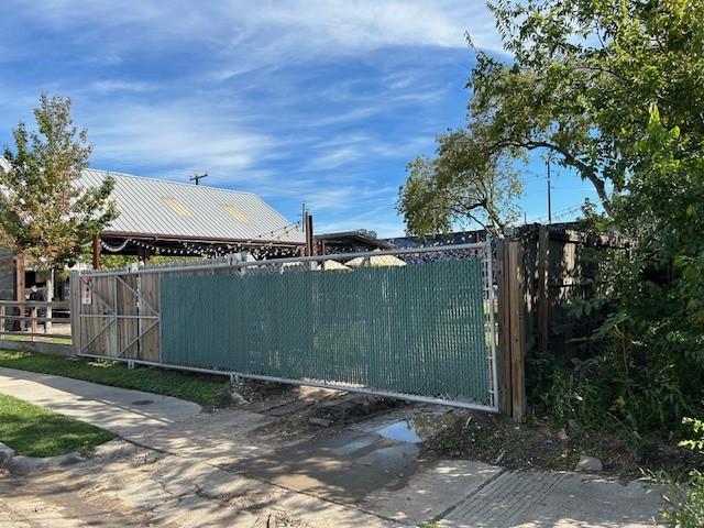 32 N Ennis St, Houston, TX 77003 - photo 4