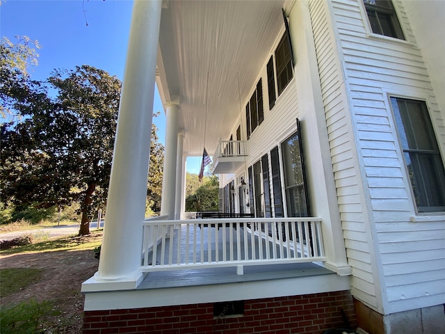 exterior space featuring a porch