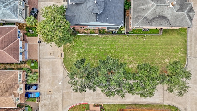 Listing photo 3 for 1306 Oceanside Ln, League City TX 77573