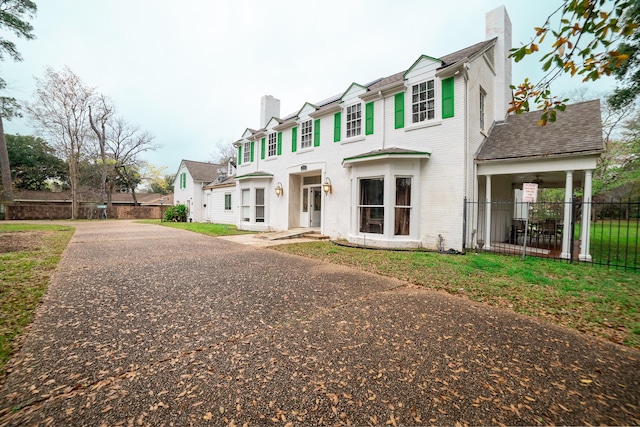 view of front of house