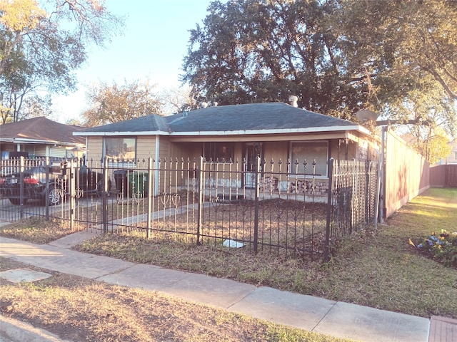 view of front facade featuring covered porch