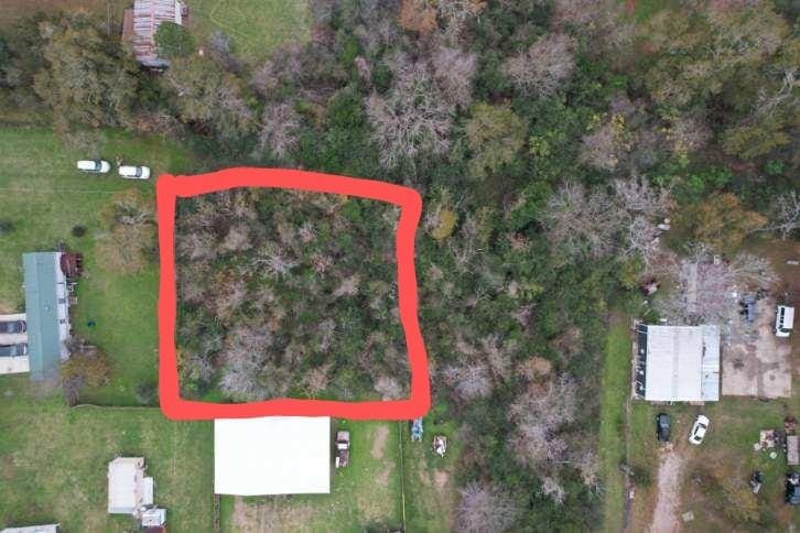 000 17th St, Hempstead, TX 77445