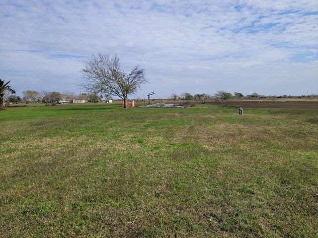 86 Turtle Bay Cv, Palacios, TX 77465