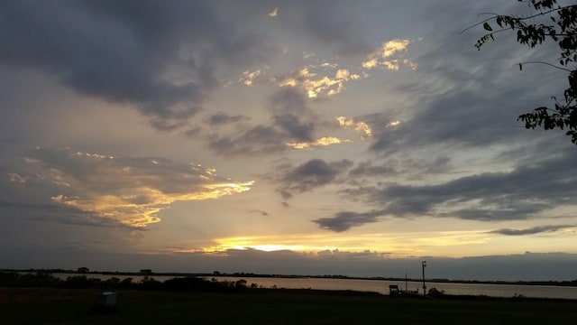 86 Turtle Bay Cv, Palacios, TX 77465