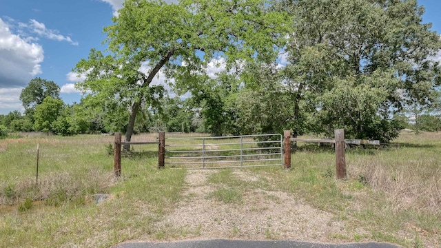 Listing photo 3 for 26620 Hunters Ridge Rd, Hockley TX 77447