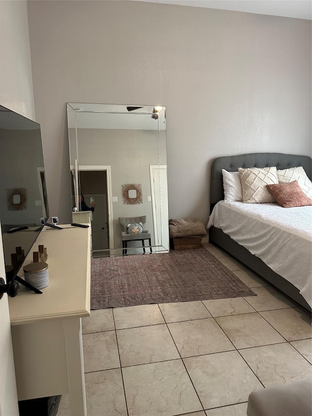 bedroom with a ceiling fan