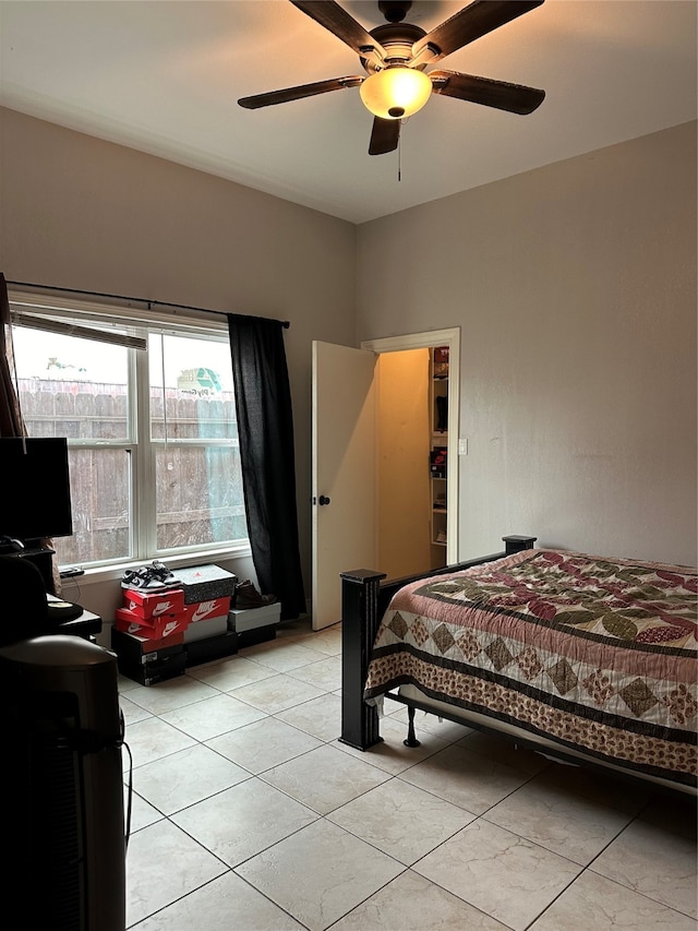 bedroom featuring ceiling fan