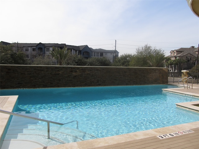 view of swimming pool