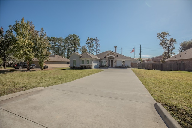 ranch-style house featuring a front lawn