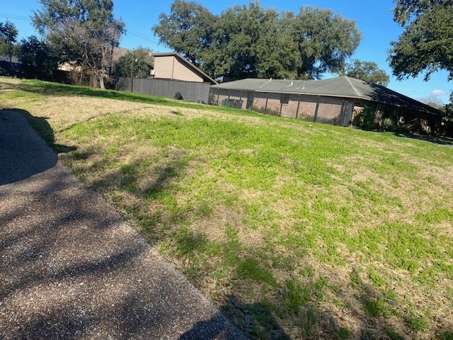 Listing photo 2 for 3614 N Braeswood Blvd, Houston TX 77025