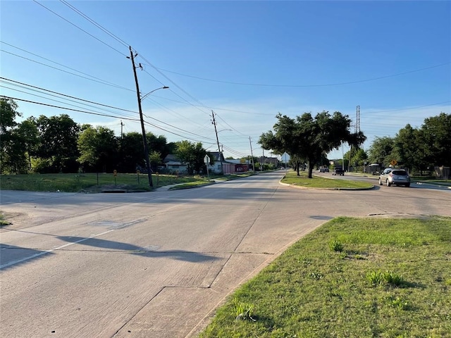 Listing photo 3 for 3638 Bloomfield St, Houston TX 77051