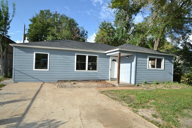 ranch-style home with a patio