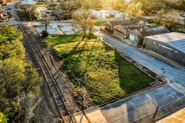 Listing photo 2 for 106 W First St, Brenham TX 77833