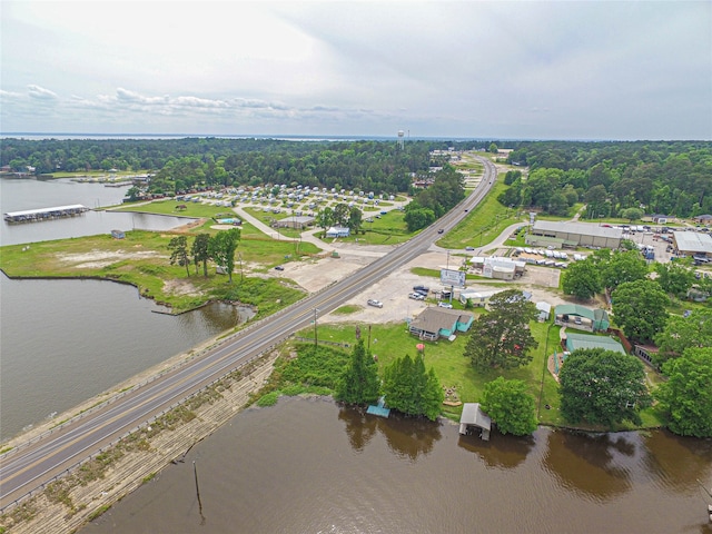 Listing photo 3 for 13050 US Highway 190 W, Onalaska TX 77360