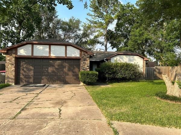 7207 San Lucas Dr, Houston TX, 77083, 3 bedrooms, 2 baths house for sale