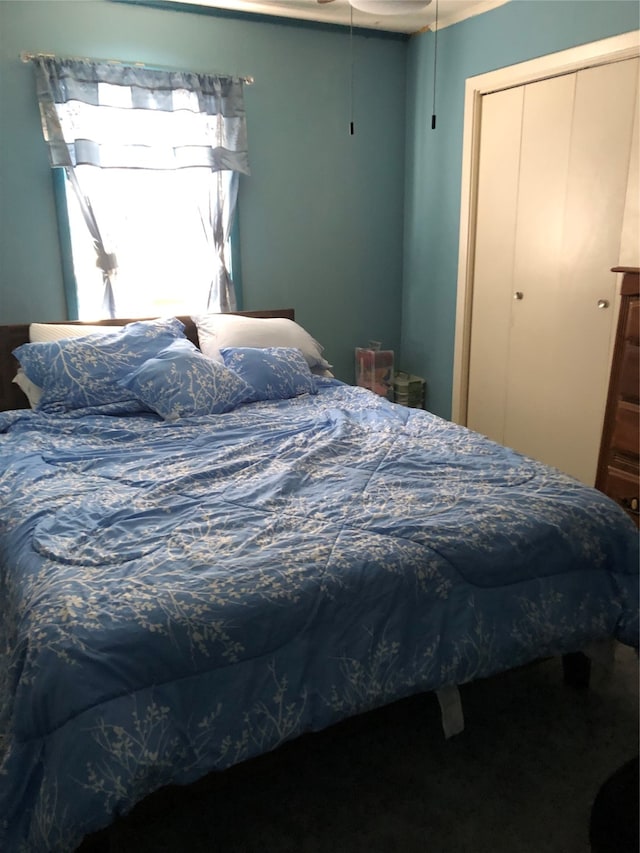 bedroom with a closet