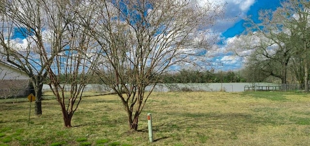 Listing photo 2 for 205 E Marietta St, Madisonville TX 77864