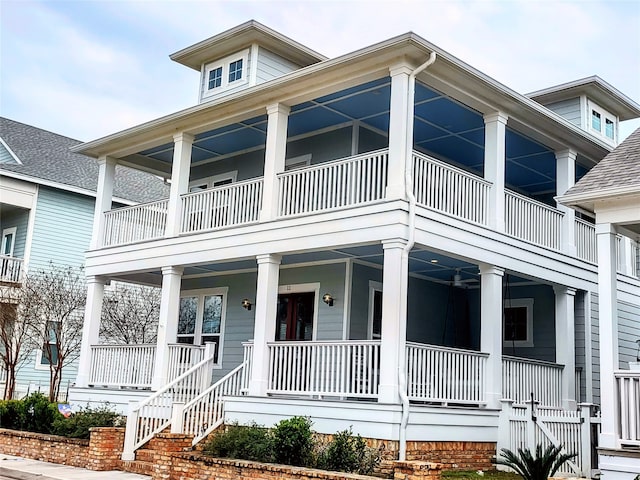 view of front facade with covered porch