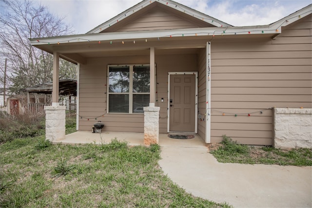 view of doorway to property