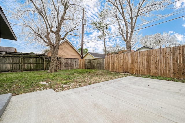 view of yard with a patio