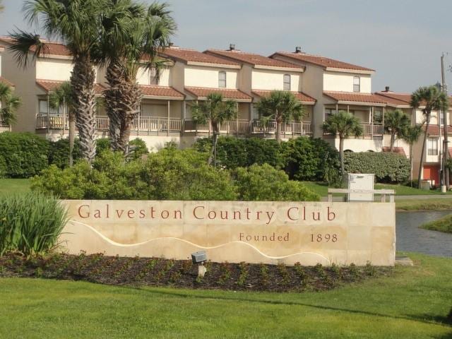 3623 Foremast, Galveston, TX 77554